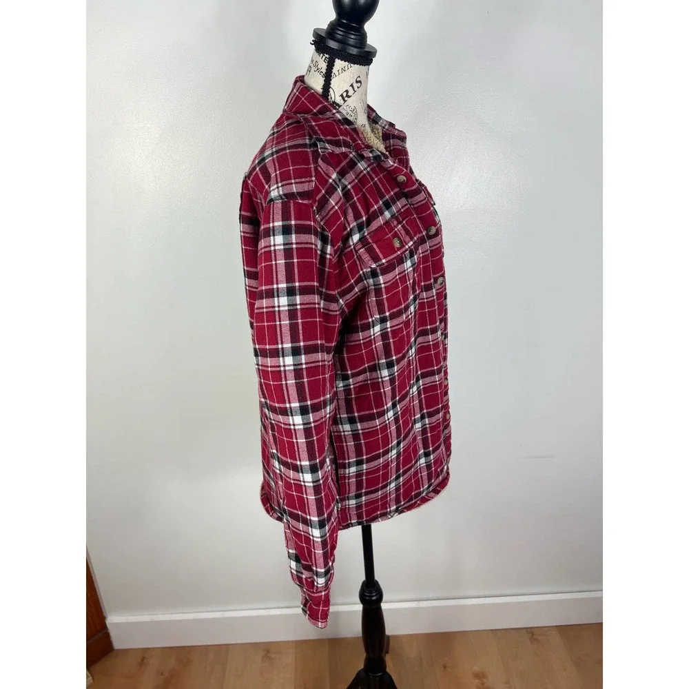 Wrangler premium quality Men’s faux fur lined plaid button up Shacket - Picture 7 of 10